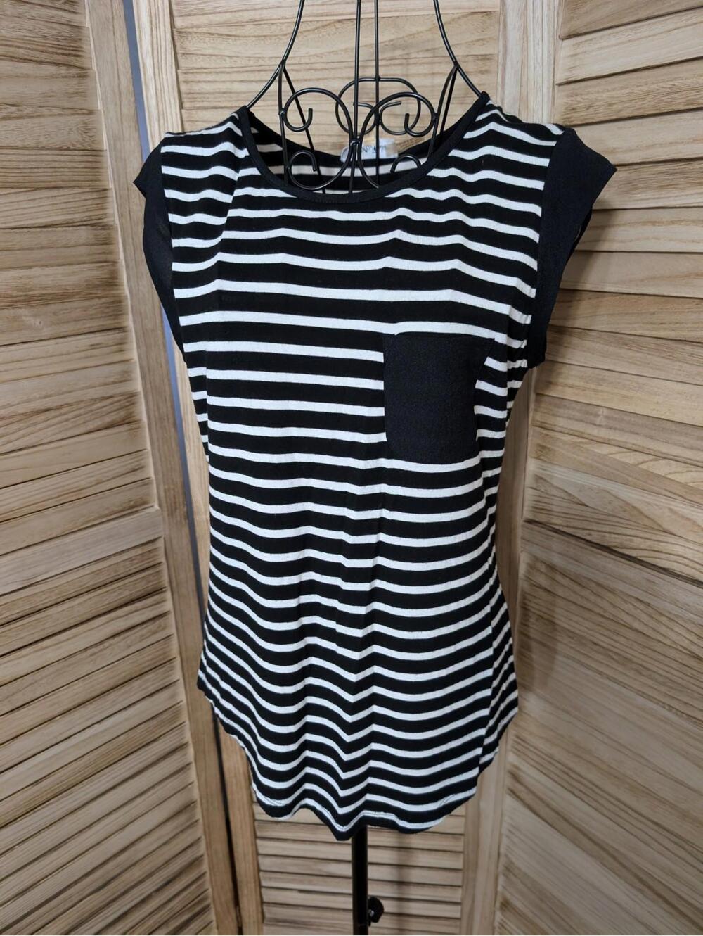 Calvin Klein Women Size Small Black White Stripe Shirt Summer